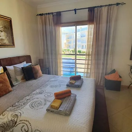 Penthouse With Sea Views Апартаменти Албуфейра