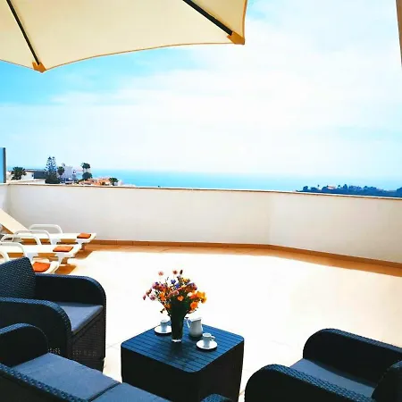 Appartement Penthouse With Sea Views *